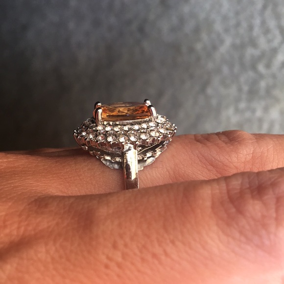 ❤️Citrine Gem Ring with Halo white Sapphires around Size 7 - Picture 5 of 9